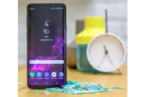 How to Recognize a Counterfeit Accessory That Will Damage Your Phone